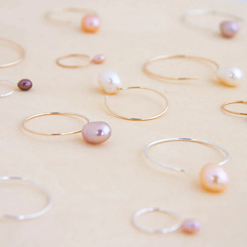 RING EARRINGS WITH PEARL - 13 MM - LAMINATED GOLD - CAMILLETTE