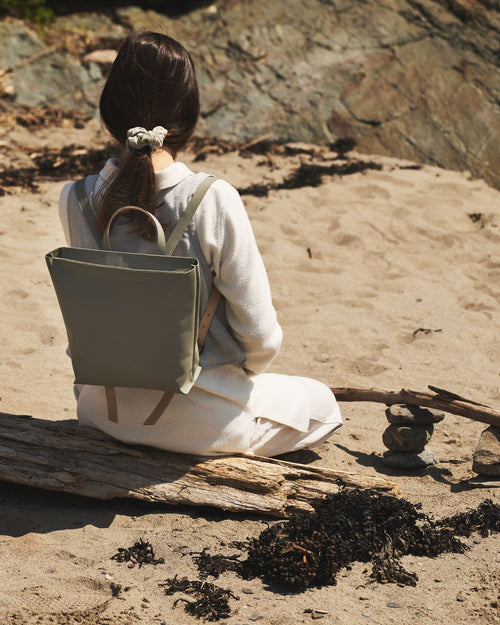 LICHEN LEATHER BACKPACK - ANGÈLE