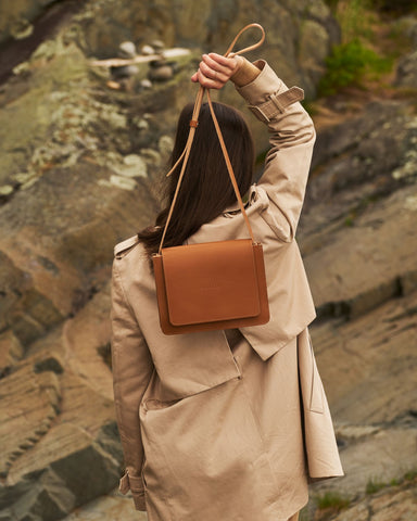 HANDBAG - PETIT LOUIS - WHEAT LEATHER
