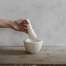 Load image into Gallery viewer, MORTAR AND PESTLE - ATELIER TREMA