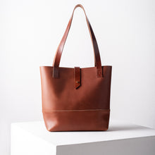 Charger l&#39;image dans la galerie, SAC FOURRE-TOUT EN CUIR COGNAC - MADO