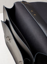 Charger l&#39;image dans la galerie, SAC À BANDOULIÈRE EN CUIR NOIR - REGINALD