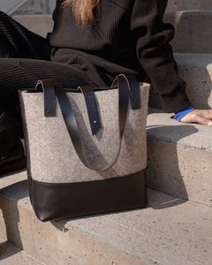 SAC FOURRE-TOUT EN FEUTRE ET EN CUIR NOIR - MADO