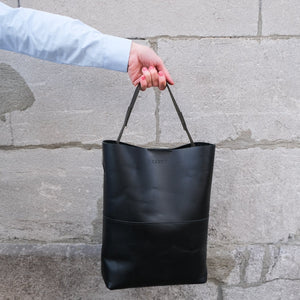 SAC FOURRE-TOUT EN CUIR NOIR - MICHELINE