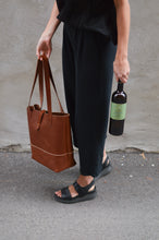 Charger l&#39;image dans la galerie, SAC FOURRE-TOUT EN CUIR COGNAC - MADO