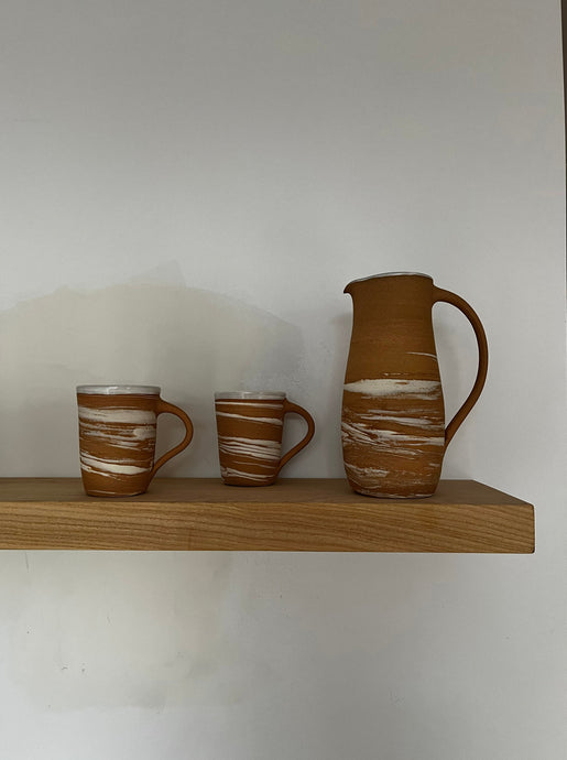 GOLD BROWN CUPS WITH HANDLE - LULOBA CERAMICS