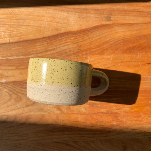 SMALL SPECKLE CUP IN STONEWARE - YELLOW