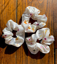 Load image into Gallery viewer, CHARMEUSE SILK SCRUNCHIE - MARIE LES BAINS