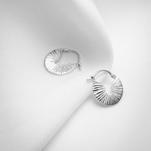 Load image into Gallery viewer, DIA EARRINGS - SILVER