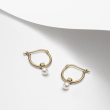 Load image into Gallery viewer, HAUMEA EARRINGS - GOLD