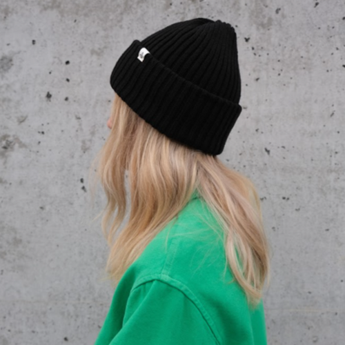 TUQUE NOIRE